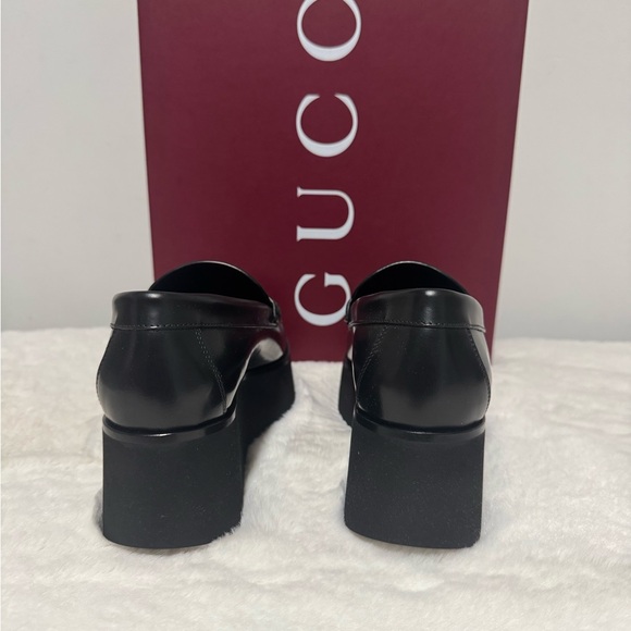 Gucci Black Leather Platform Loafers with Gold GG - Picture 4 of 7